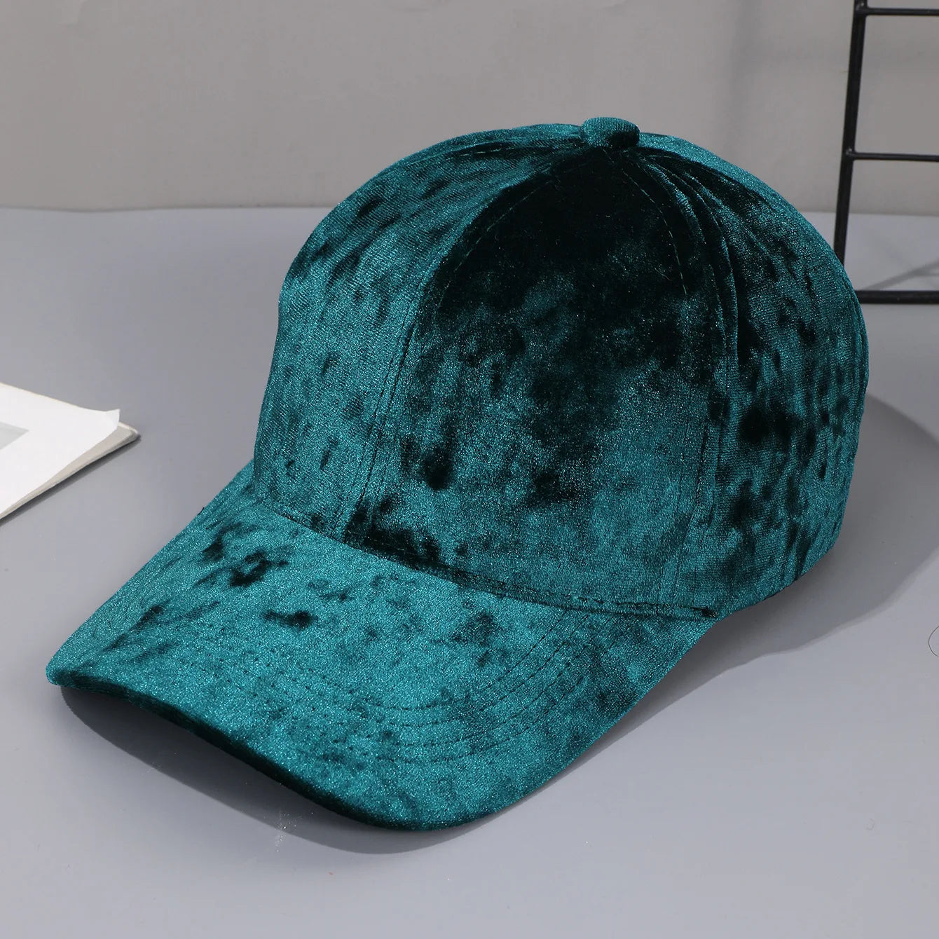 Autumn Winter Velvet Baseball Cap - Unisex Curved Brim Casual Hat, Soft Adjustable Snapback For Men Women