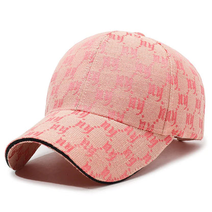 Elegant and Trendy White Baseball Cap: A Blend of Style and Versatility