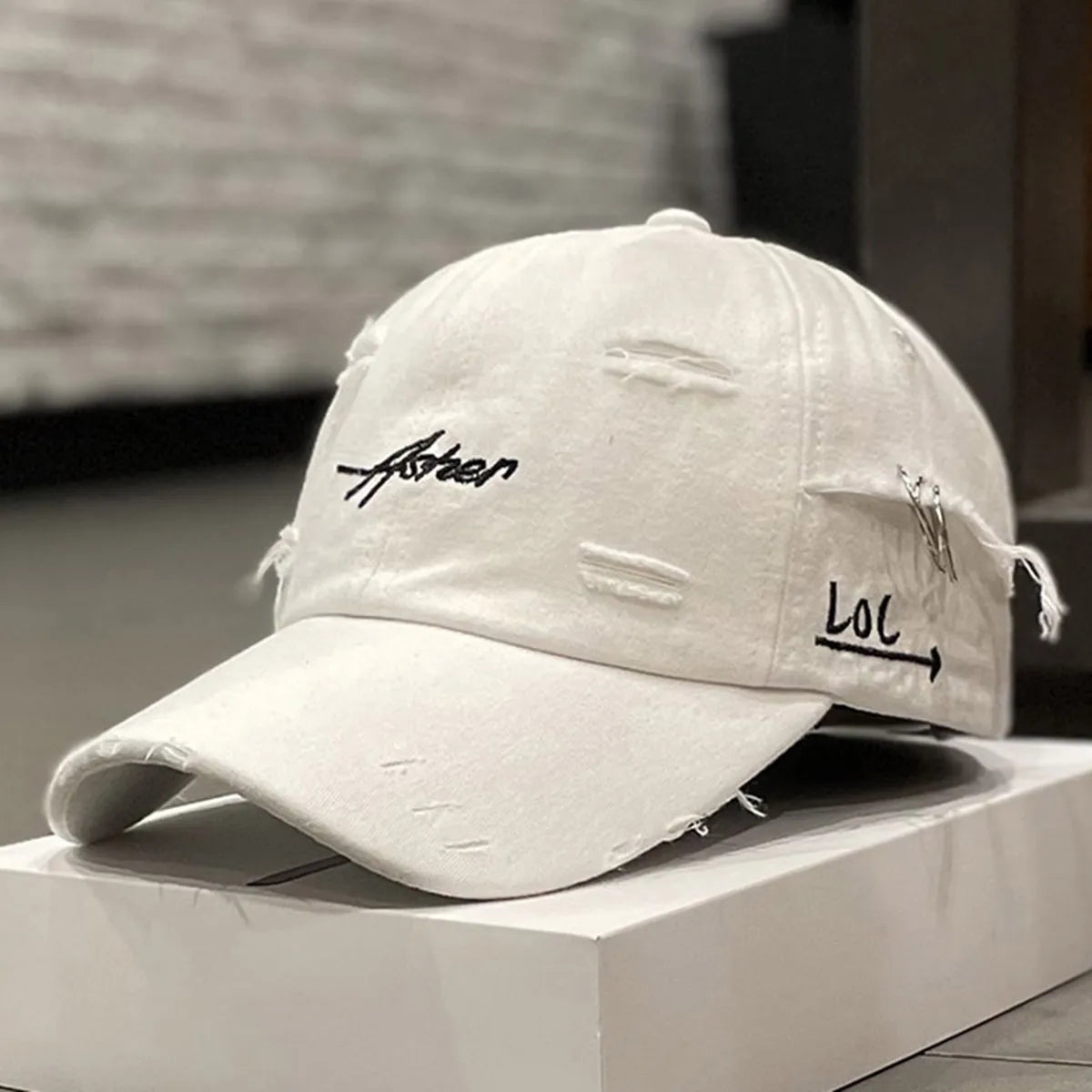 Unisex Asher Embroidery Hole Iron Ring Baseball Caps Spring and Autumn Outdoor Adjustable Casual Hats Hip Hop Hat Sunscreen Hat