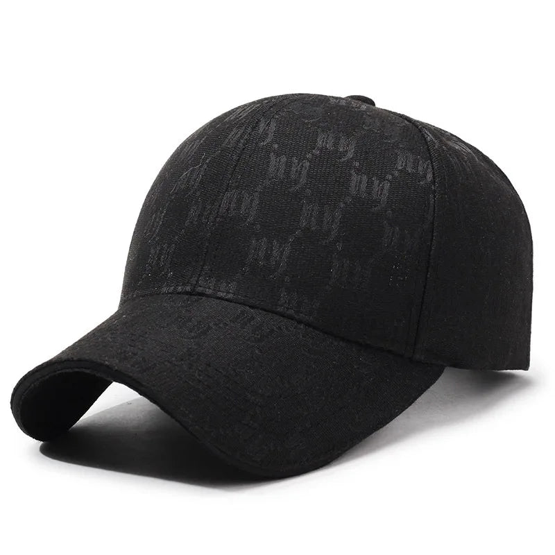 Elegant and Trendy White Baseball Cap: A Blend of Style and Versatility