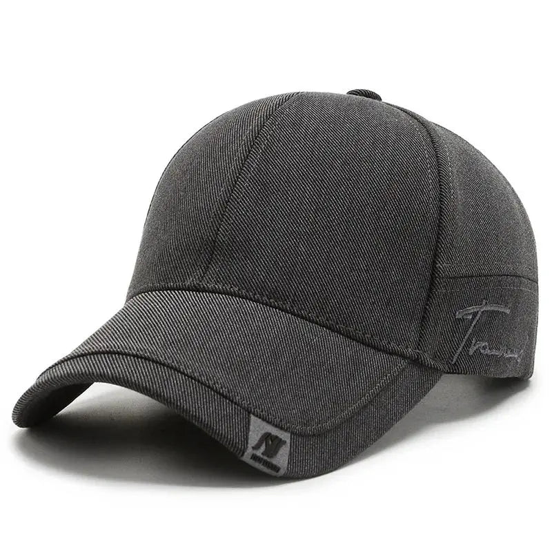 Men’s Korean Black Sunshade Baseball Cap – Casual & Versatile