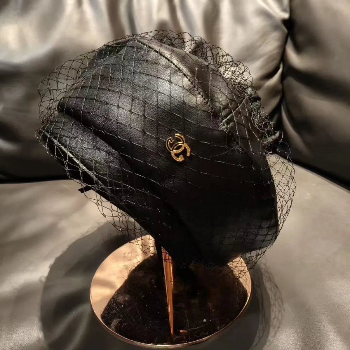 Ladies' New Mesh PU Leather Beret Outdoor Versatile Fashion Niche Artist Hats Casual Trendy Caps Suitable For All Seaso
