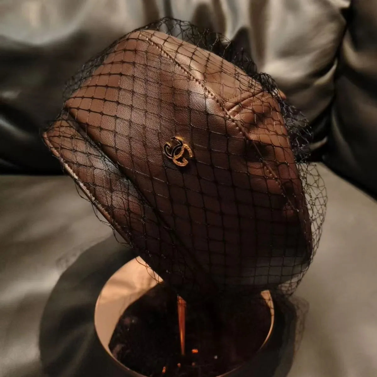 Ladies' New Mesh PU Leather Beret Outdoor Versatile Fashion Niche Artist Hats Casual Trendy Caps Suitable For All Seaso